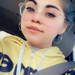 Meet your Posher, Ava